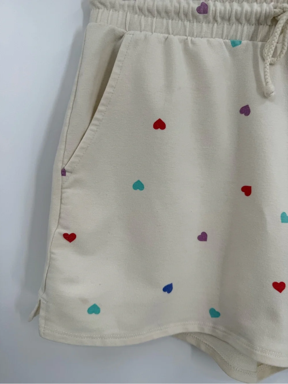 Wildfox Heart Print Sweat Shorts | Cream | Small